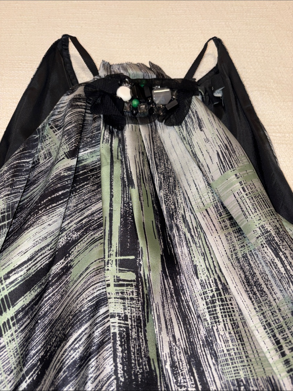 Gorgeous Women’s Robert Rodriguez Black & Sage Green Sleeveless Printed Top